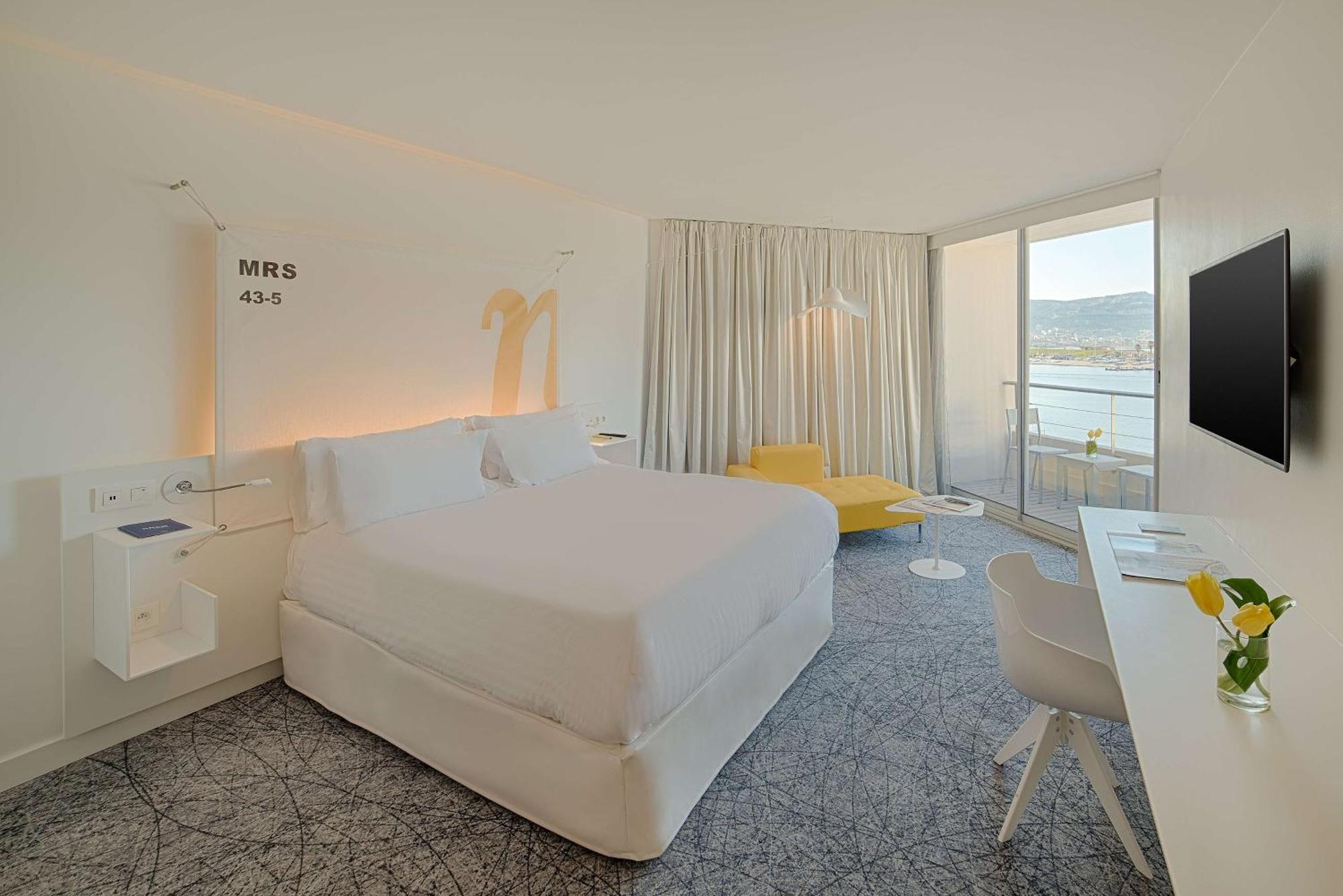 nhow Junior Suite mit Meerblick und Zustellbett (2 Erwachsene und 1 Kind)